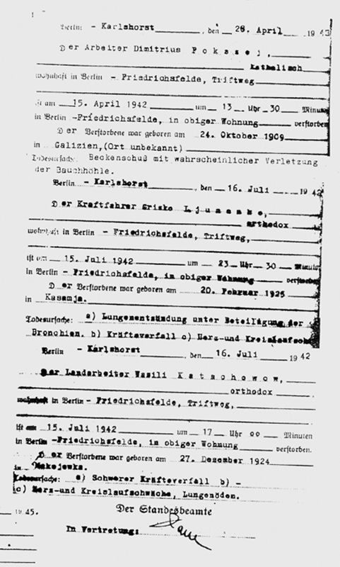 05_Der Arbeiter Dimitrius Fokssej geb 24 10 1909 in Galizien 2 Name unleserlich Der Landarbeiter Wasili Katschowow geb 27 12 1924