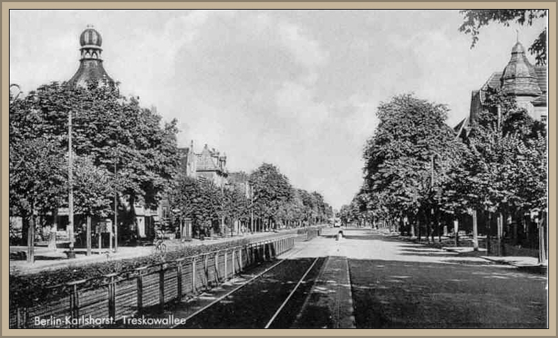 02_Da hinten fährt sie, die alte 69, durch Karlshorst